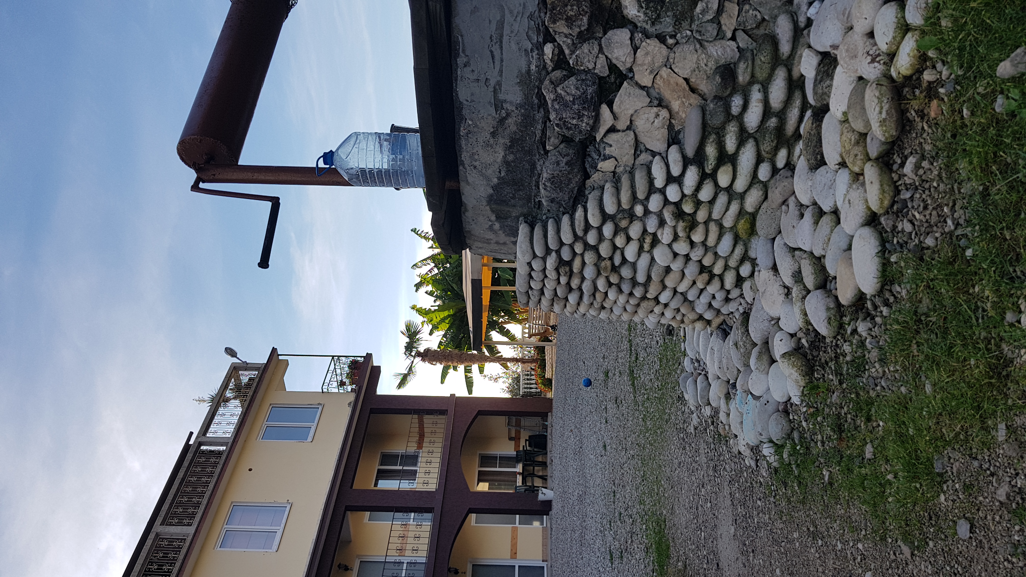 Фото Амра