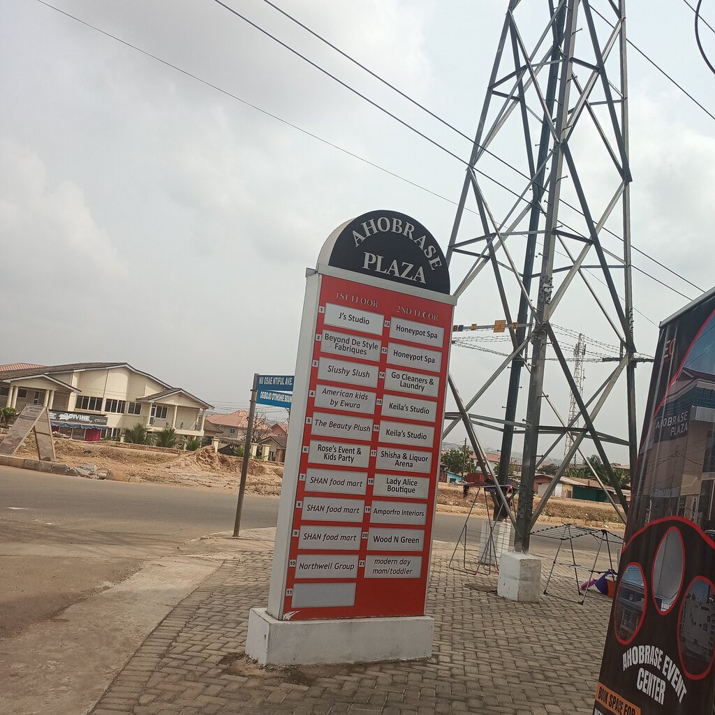 Shopping mall Ahobrase Plaza, Earth, photo