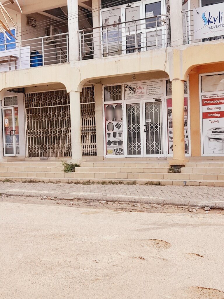 Wigs, hairpieces Sabby's Hairline, Accra, photo