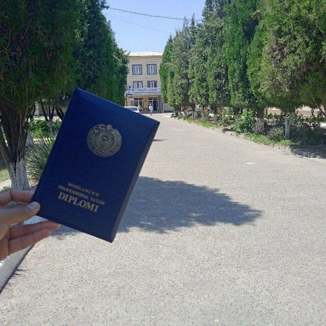 Korish uchun yalangoch keksa ayollar fotosuratlari