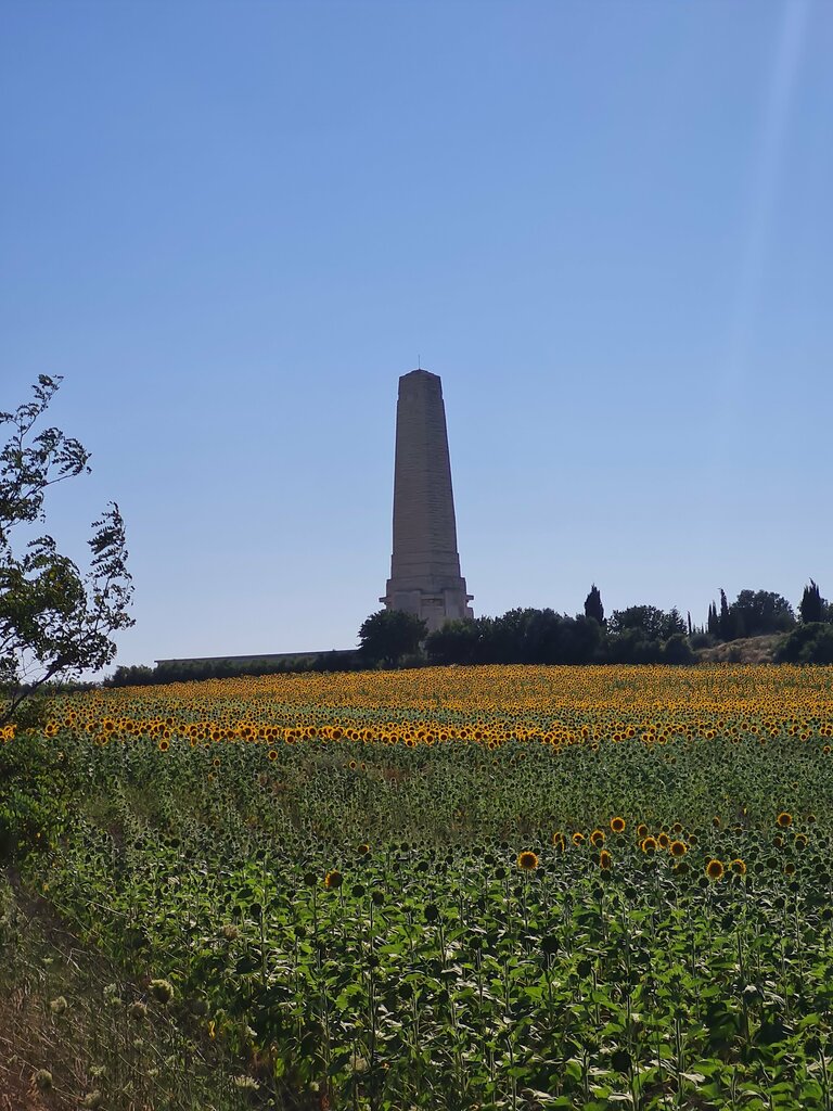 Monument, memorial Cape Helles Memorial to the Missing, Eceabat, photo