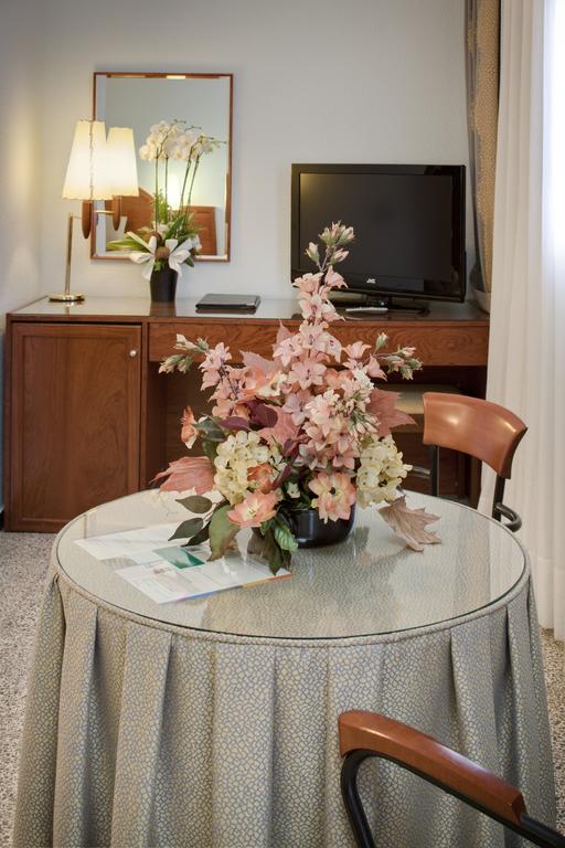 Фото Hotel Gaudi