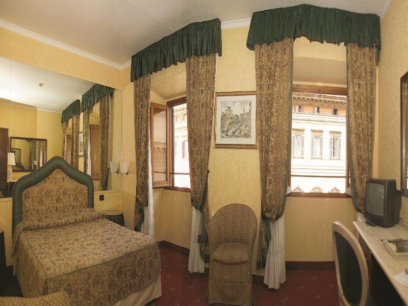 Фото Colonna Palace 