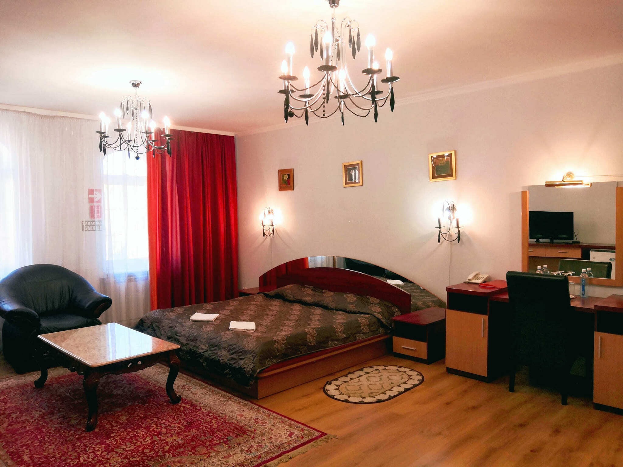 Фото отеля 2