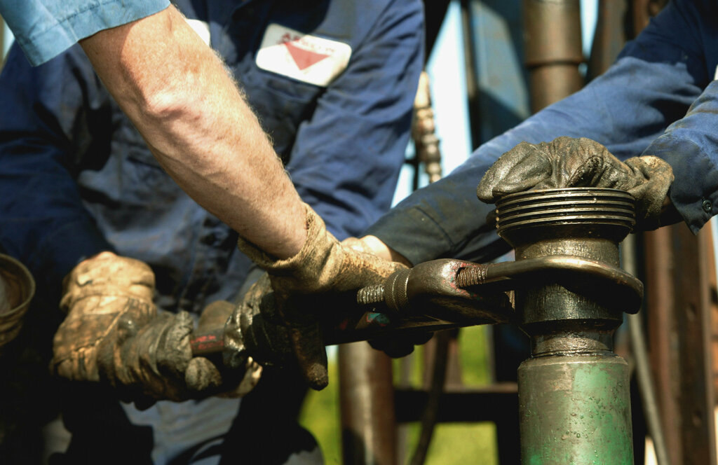 Oil and gas equipment Petrotech Oil Equipments Trading, Abu Dhabi, photo