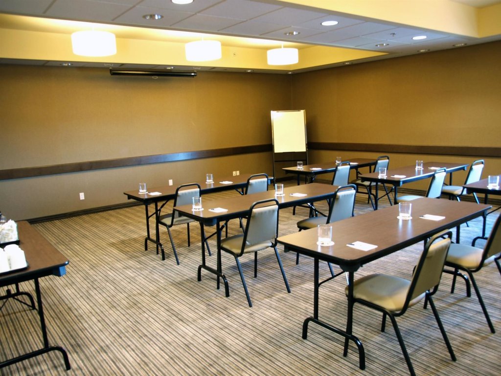 Фото Best Western Plus Winnipeg West