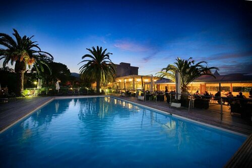 Гостиница Hôtel SPA La Madrague в Корте