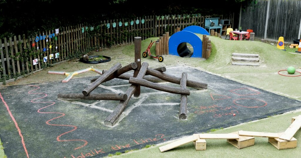 Kindergarten, nursery Busy Bees Sutton, Cheam, London, photo