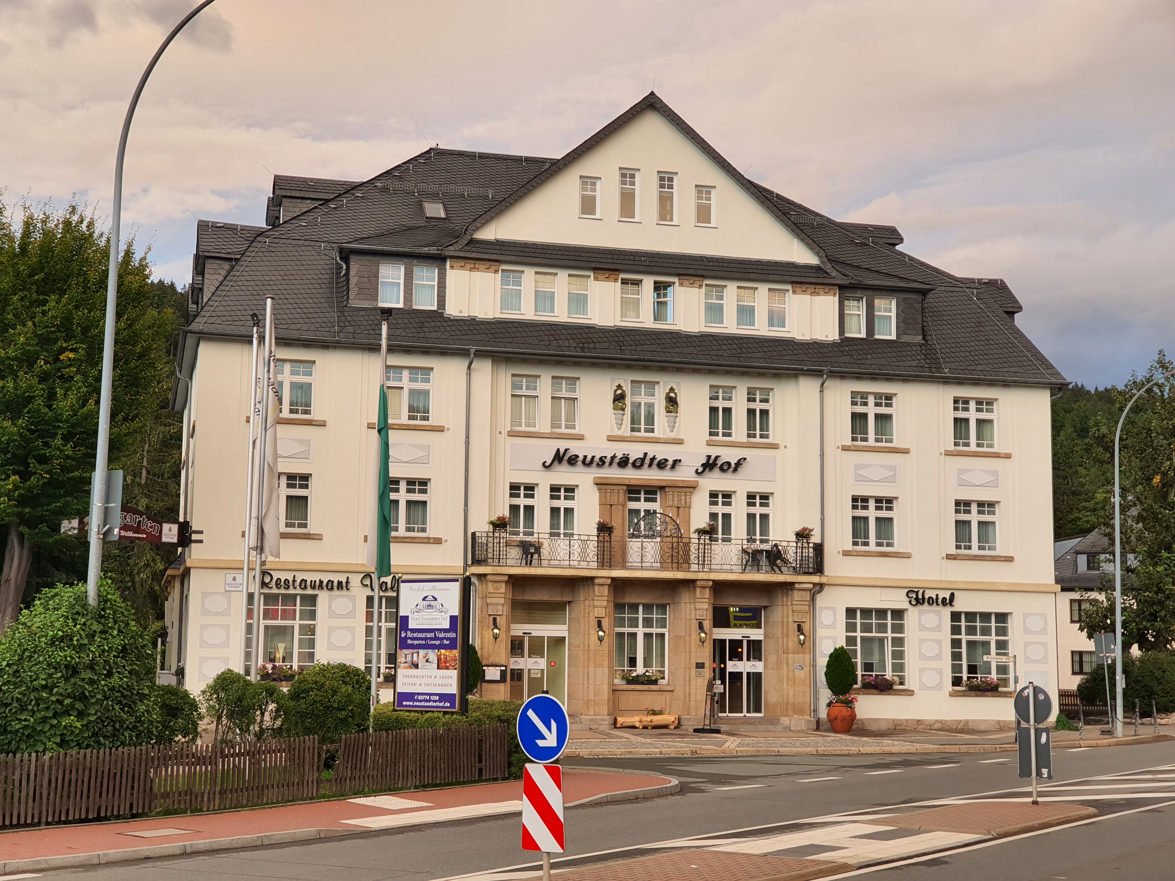 Фото Hotel Neustädter Hof