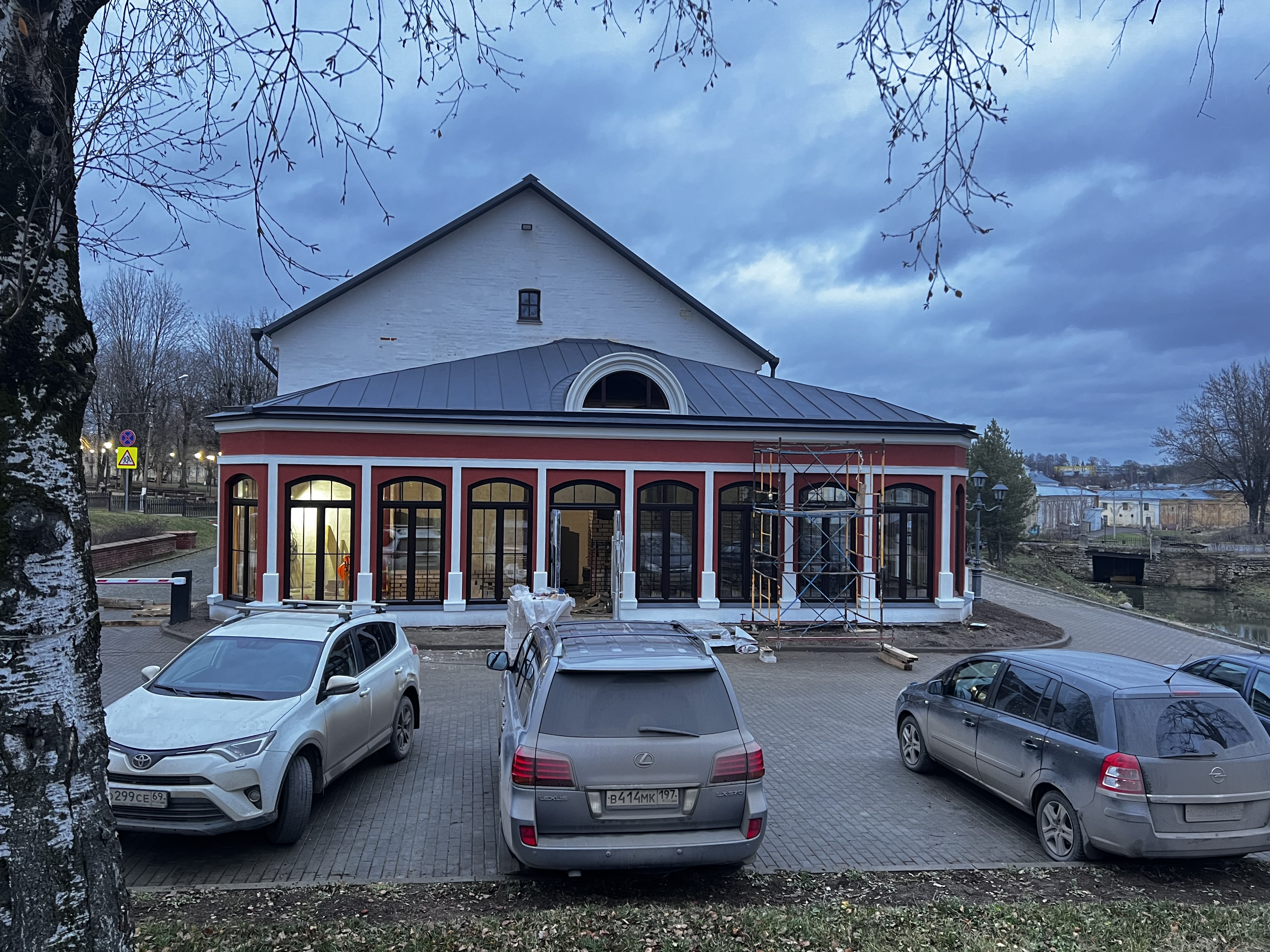 Фото Атмосфера