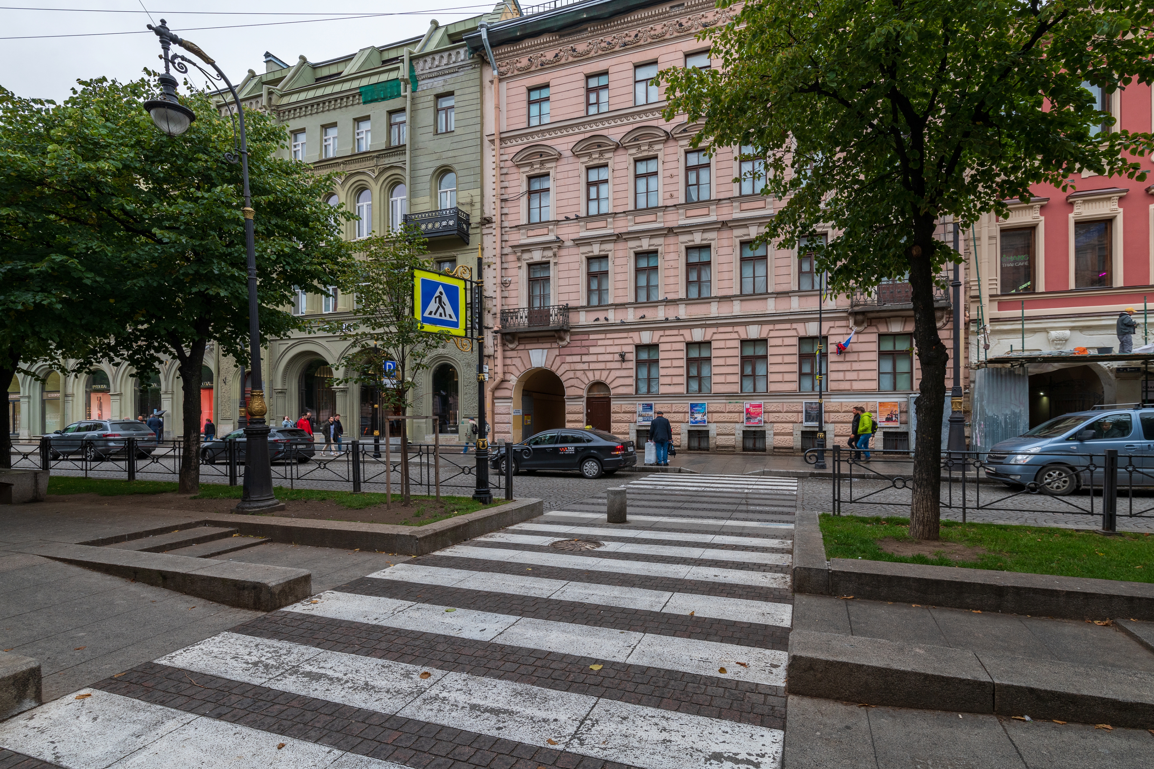 Фото Sutki Rent у Дворцовой Площади