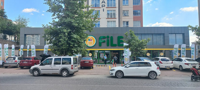 Supermarket File Market, Talas, photo