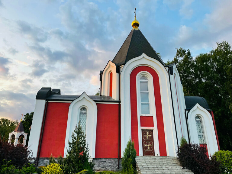 Православный храм Церковь Сошествия святого Духа в Дзержинском, Дзержинский, фото