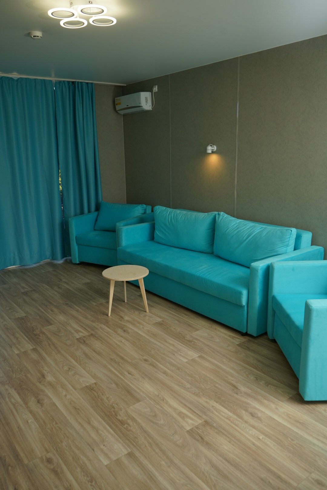 Фото Каравелла