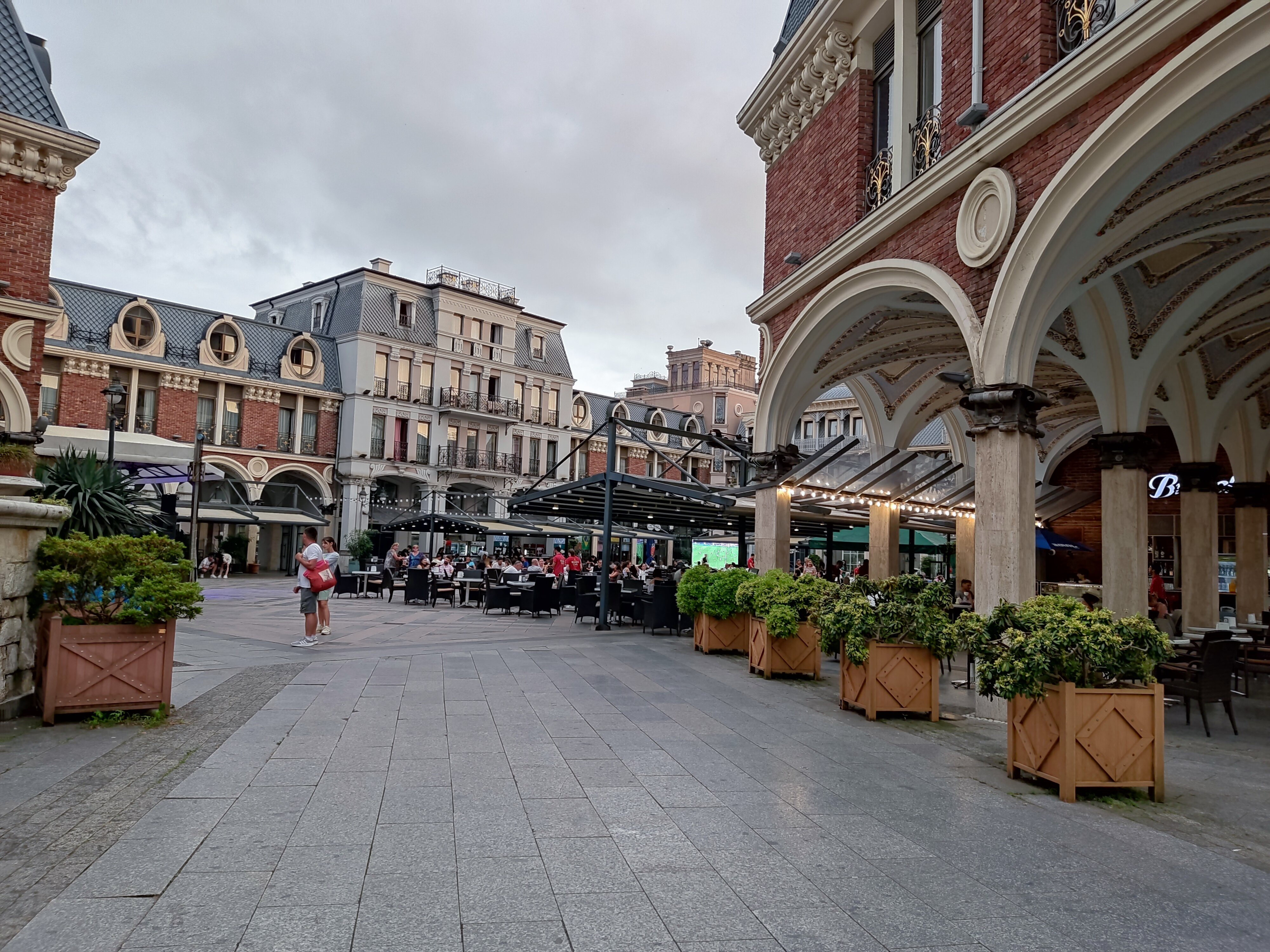 Фото отеля 1