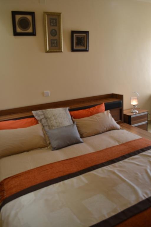 Фото Rohi Apartment Hotel