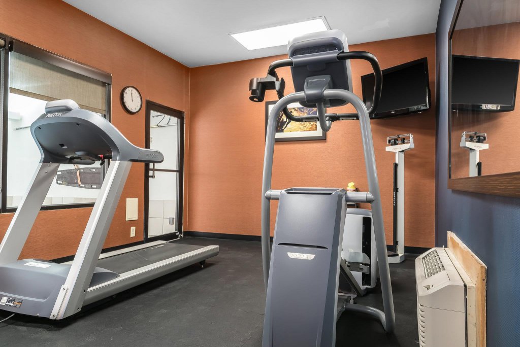 Фото Comfort Inn Indianapolis North - Carmel