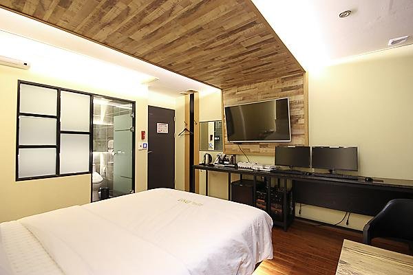 Фото Bnb Hotel