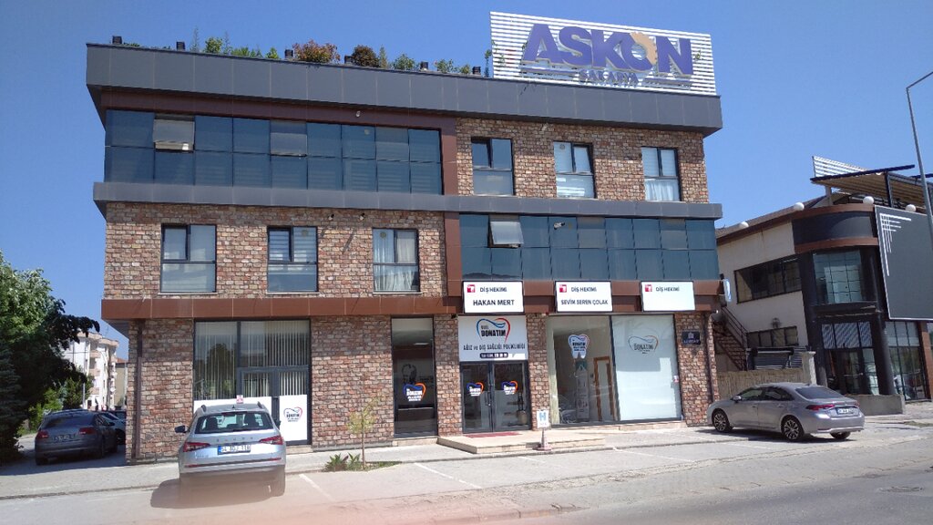 عيادات الأسنان Private Donatim Oral and Dental Health Center ، آدابازاري، صورة