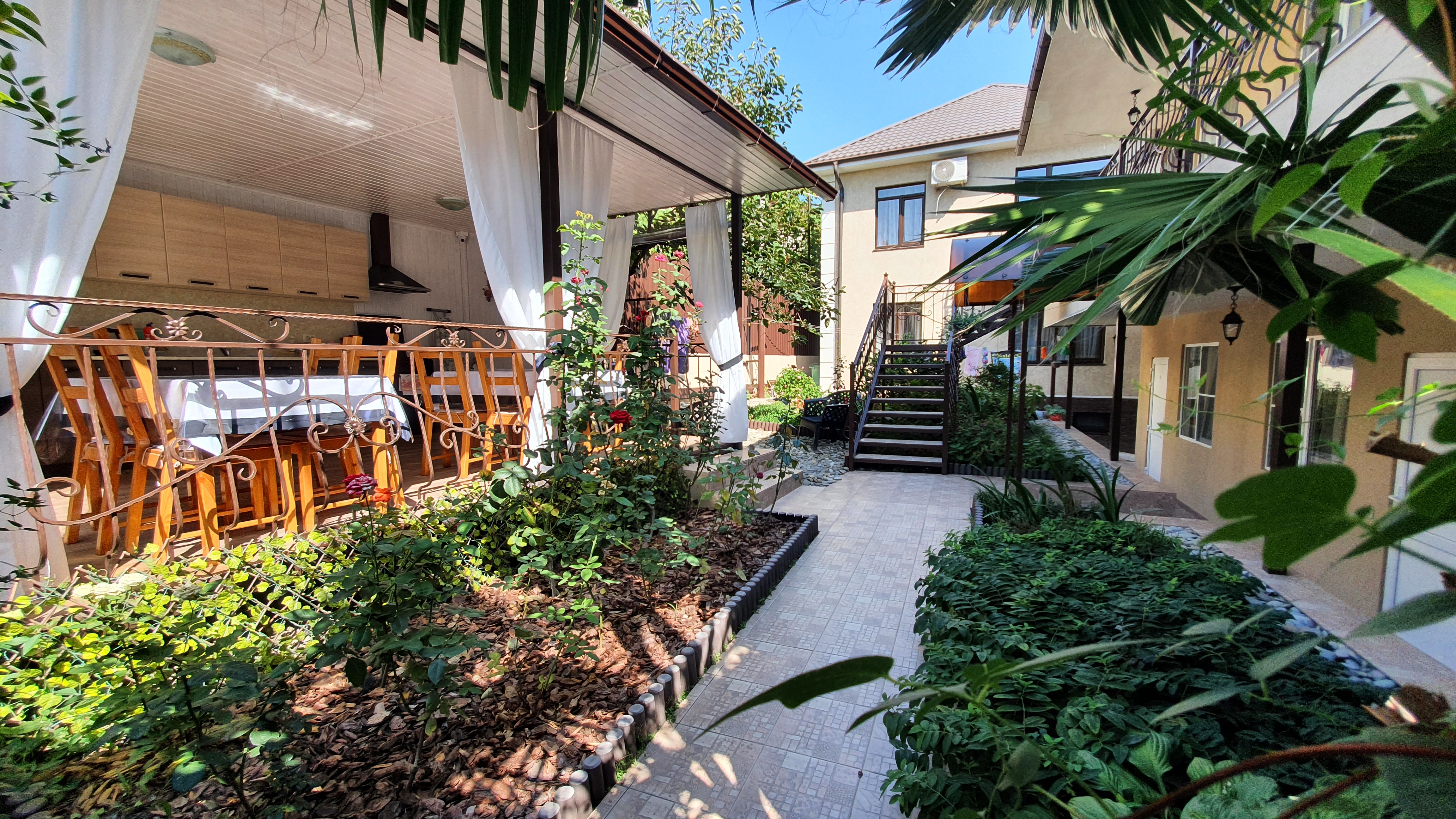 Фото Гостевой дом Лето