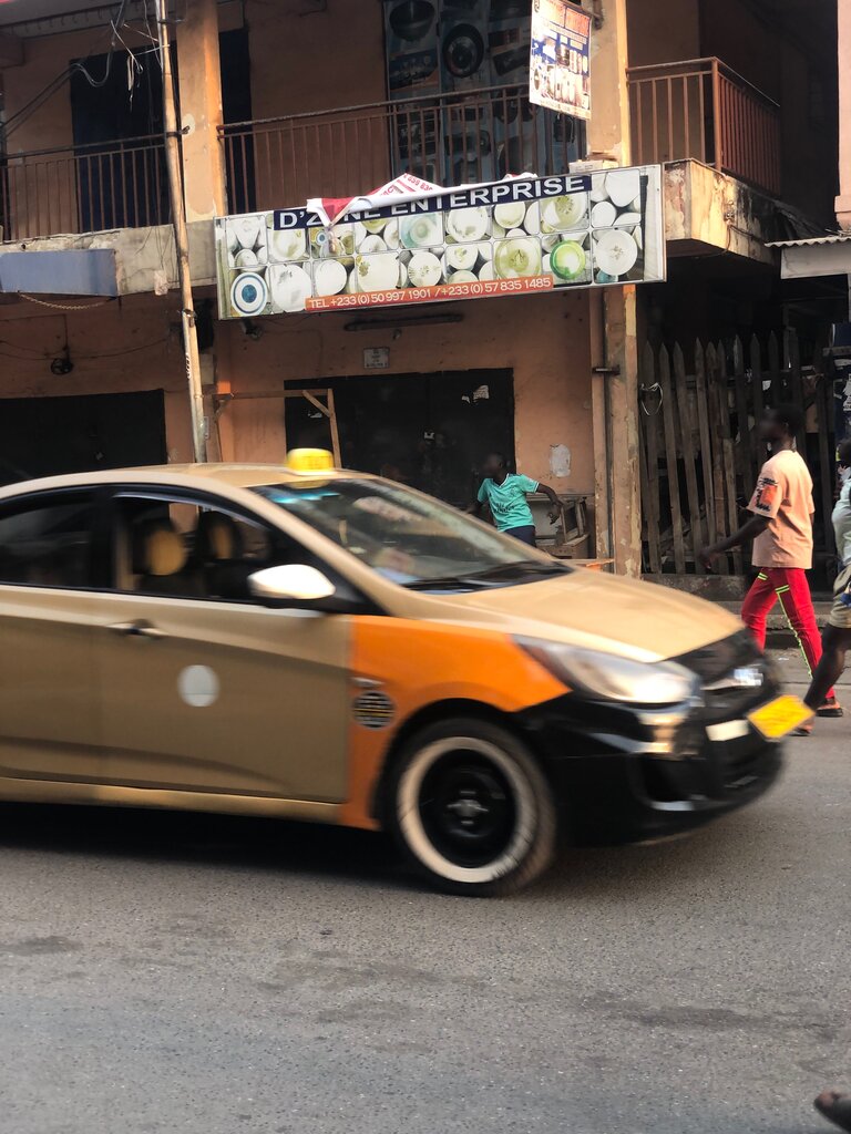 Kitchen furniture D’Zane Enterprise, Accra, photo