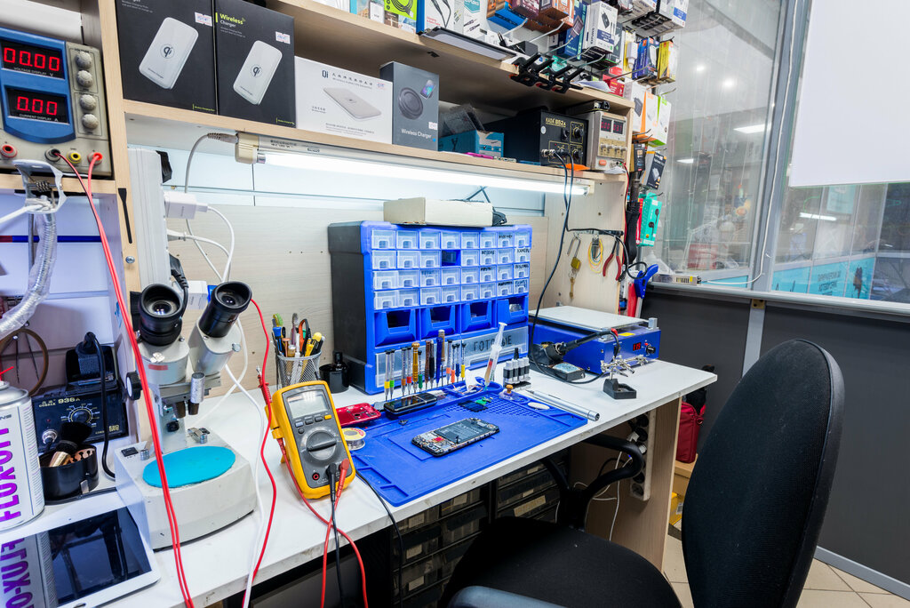 Phone repair It-service, Moscow, photo