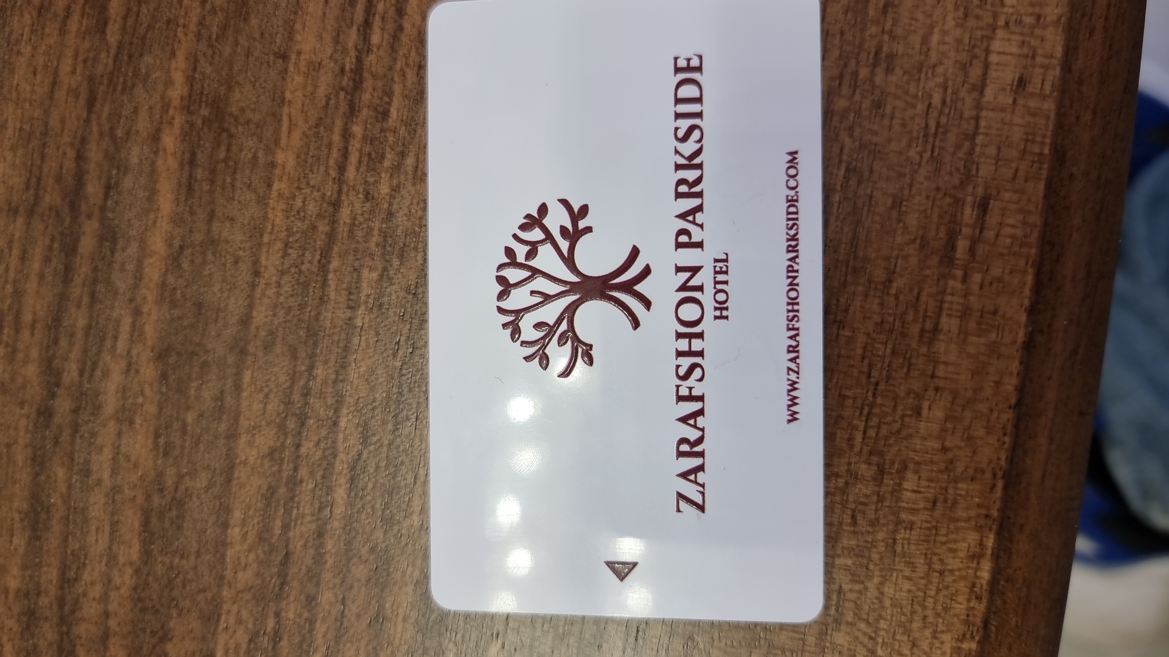 Фото Zarafshon Parkside Hotel