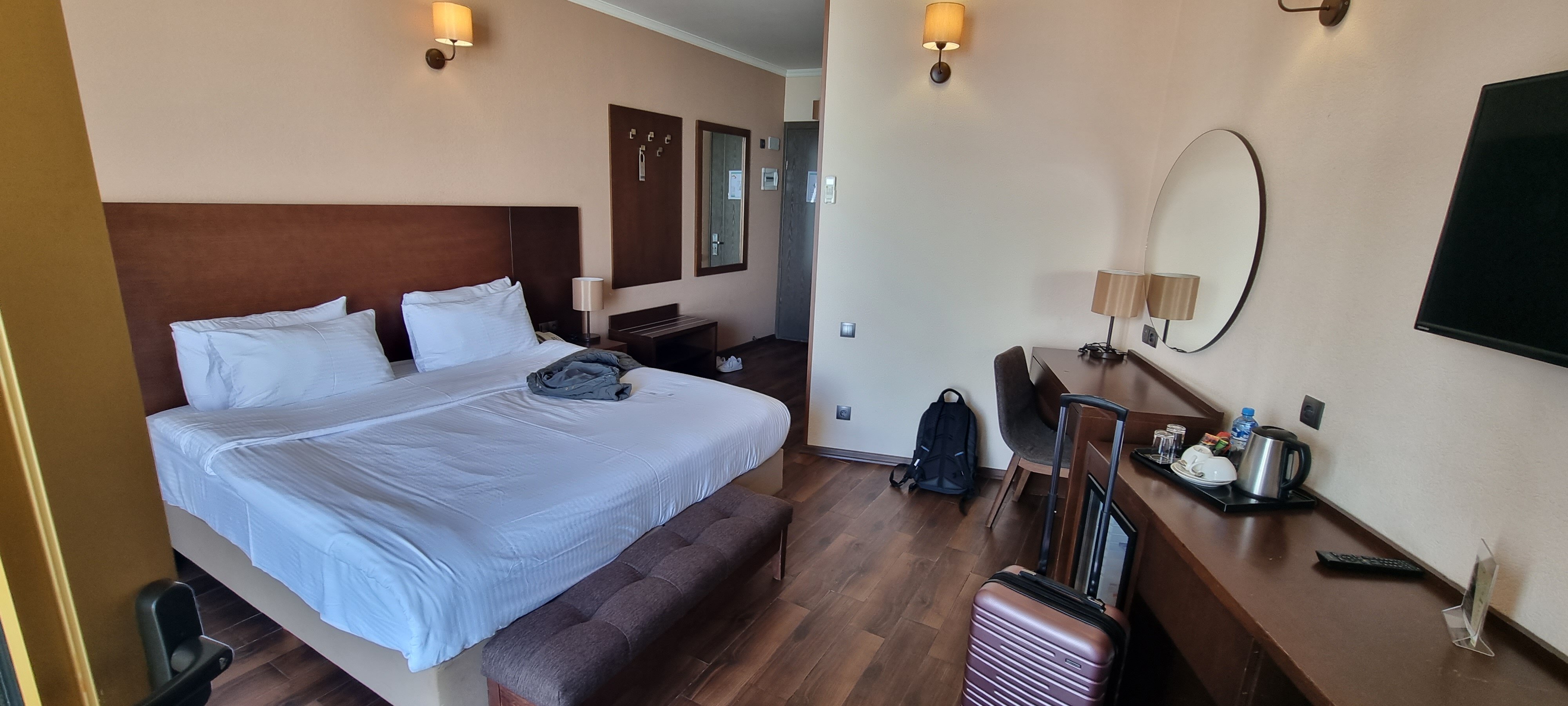 Фото Hotel Corner Inn