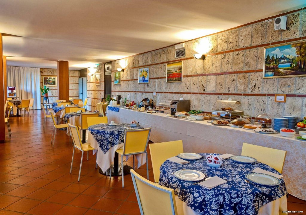 Фото Best Western Garden Hotel