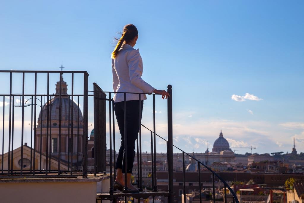 Фото The Inn at the Spanish Steps 