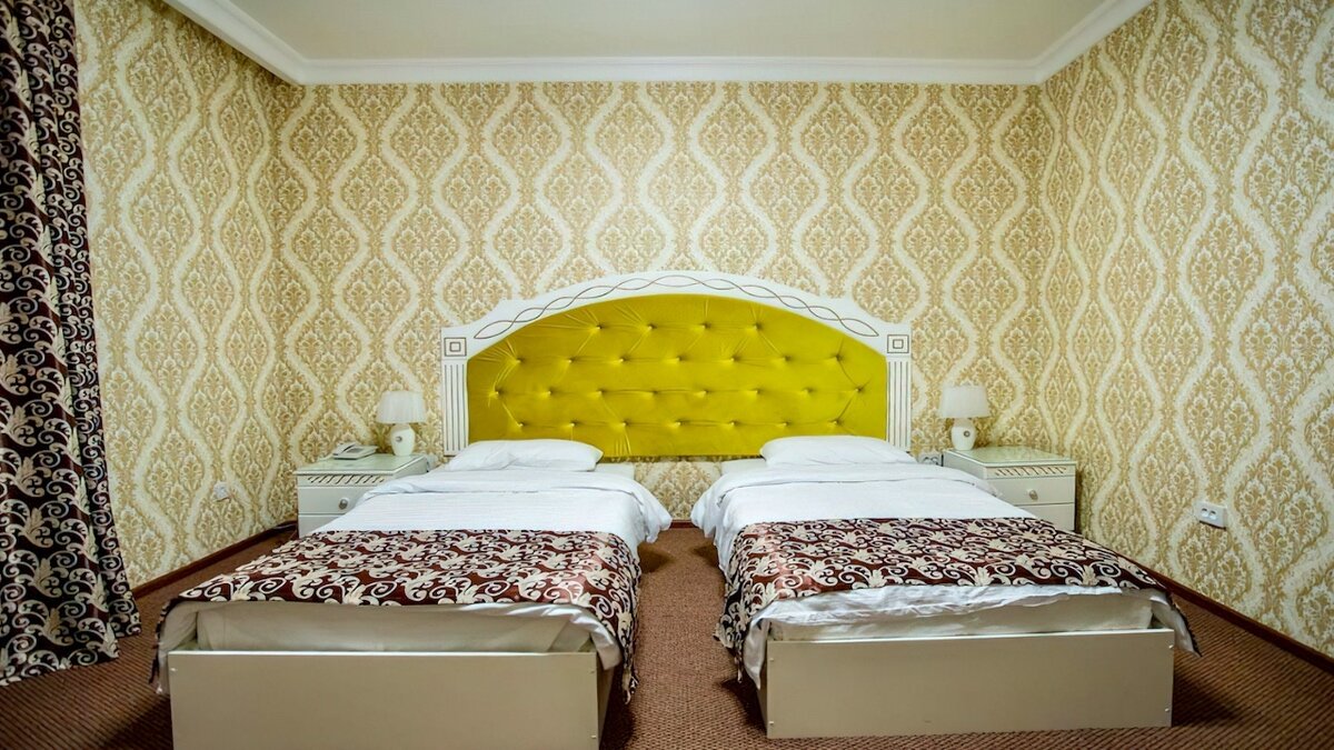 Фото отеля 2