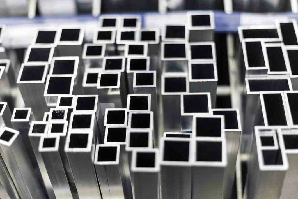 Scaffolding Spar Steel Industries, Ras al‑Khaimah, photo