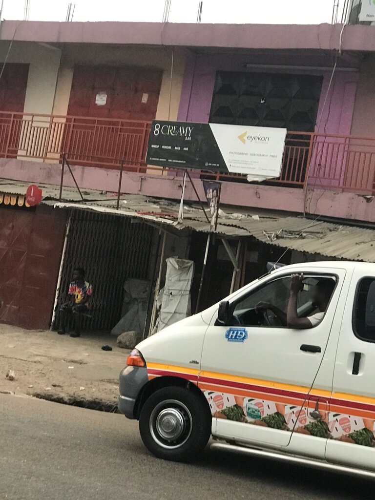 Bar, pub 8 Creamy, Accra, photo