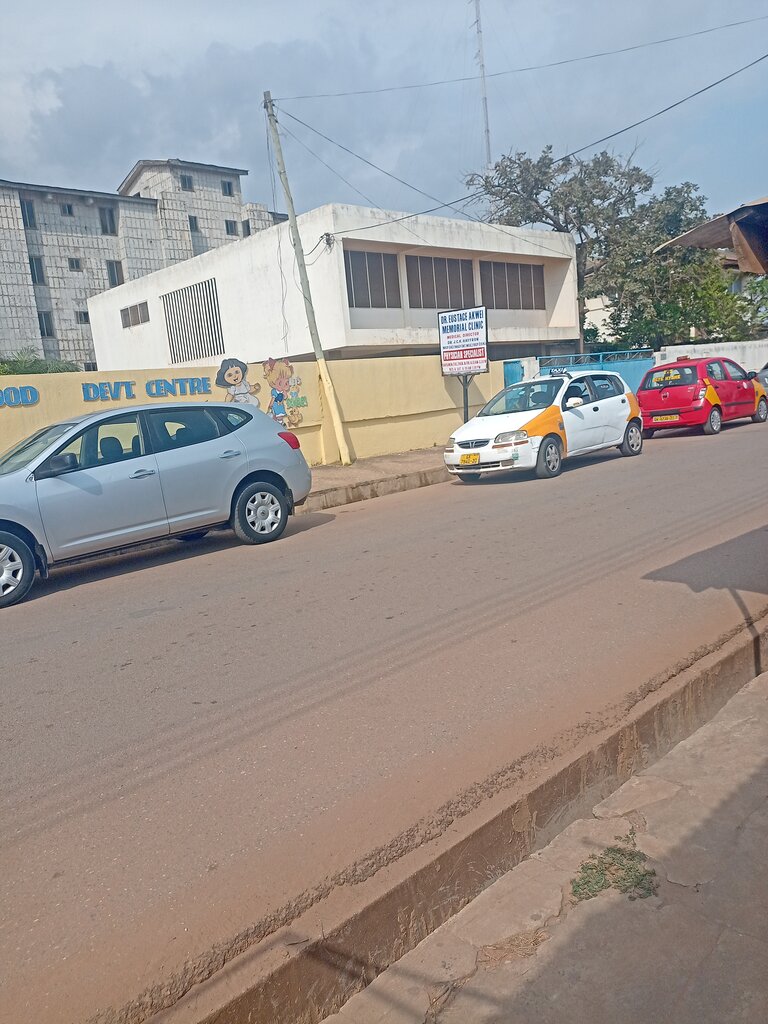 Medical center, clinic Dr. Eustace Akwei Memorial Clinic, Accra, photo