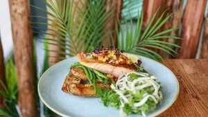 Skmd (72A, Kite Beach Street, Umm Suqeim 1, Jumeirah, Dubai), cafe