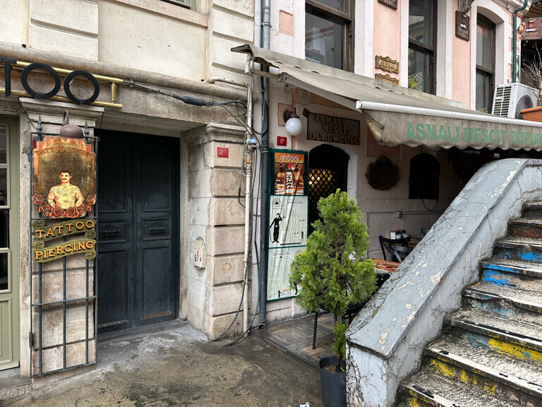 Restoran Asmalı Mescit Dürümcüsü, Beyoğlu, foto