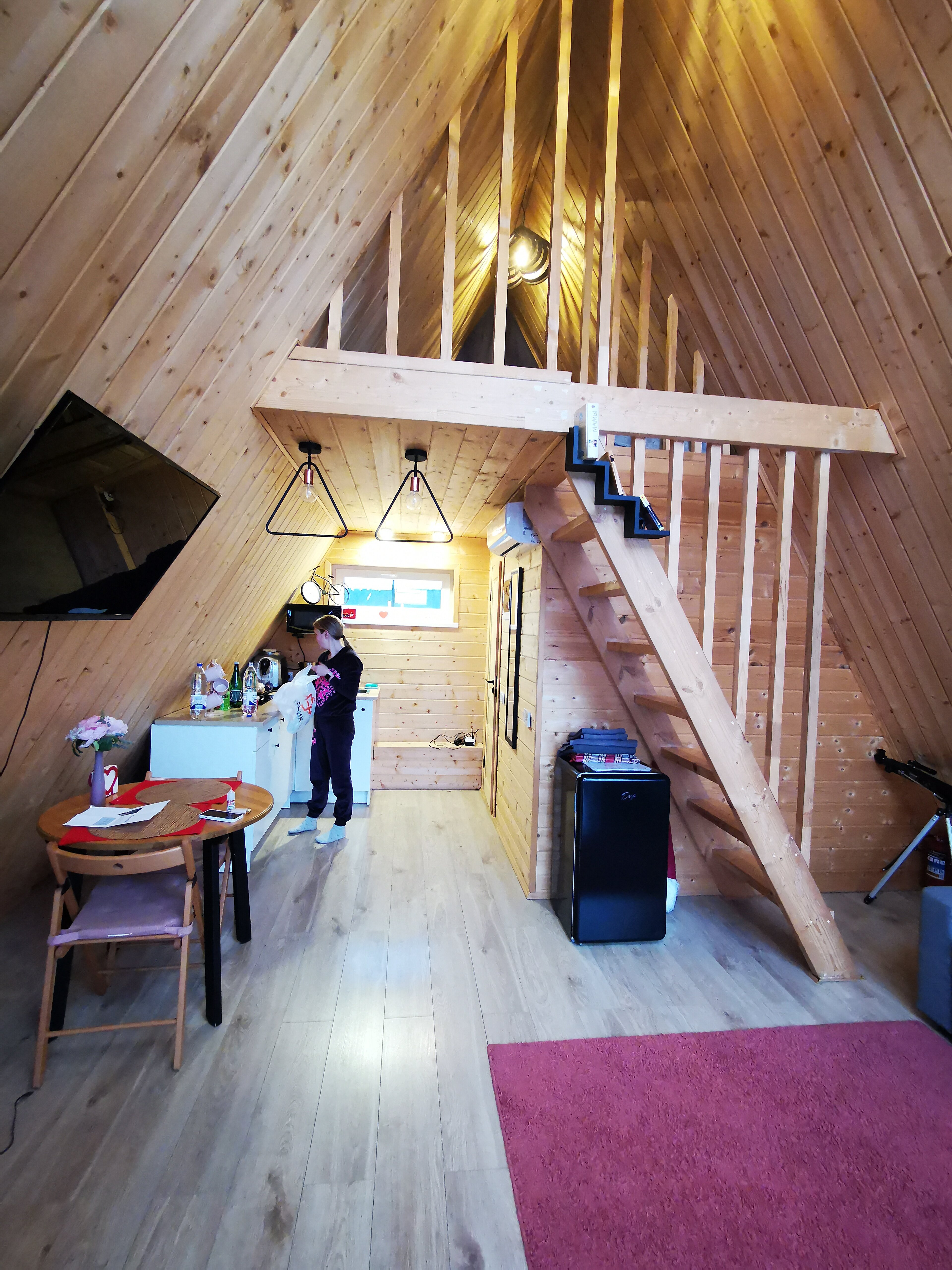 Фото Ял Хоум