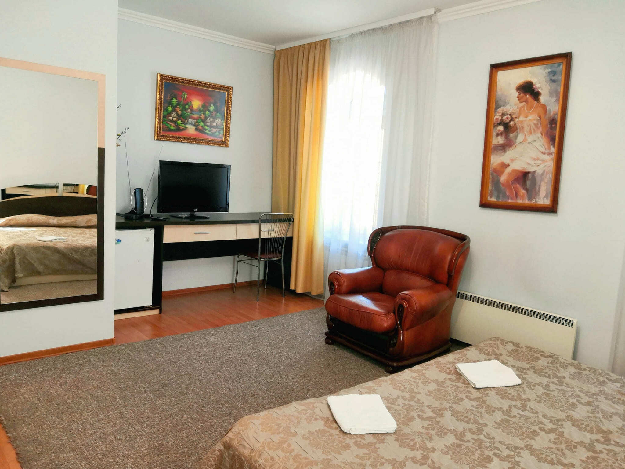 Фото Махаон