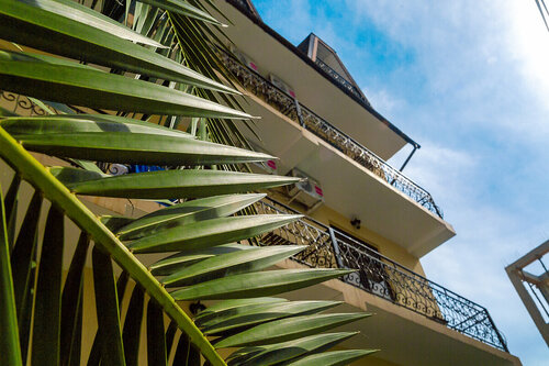 Внешний вид отеля  Амран в Гагре, фото 2