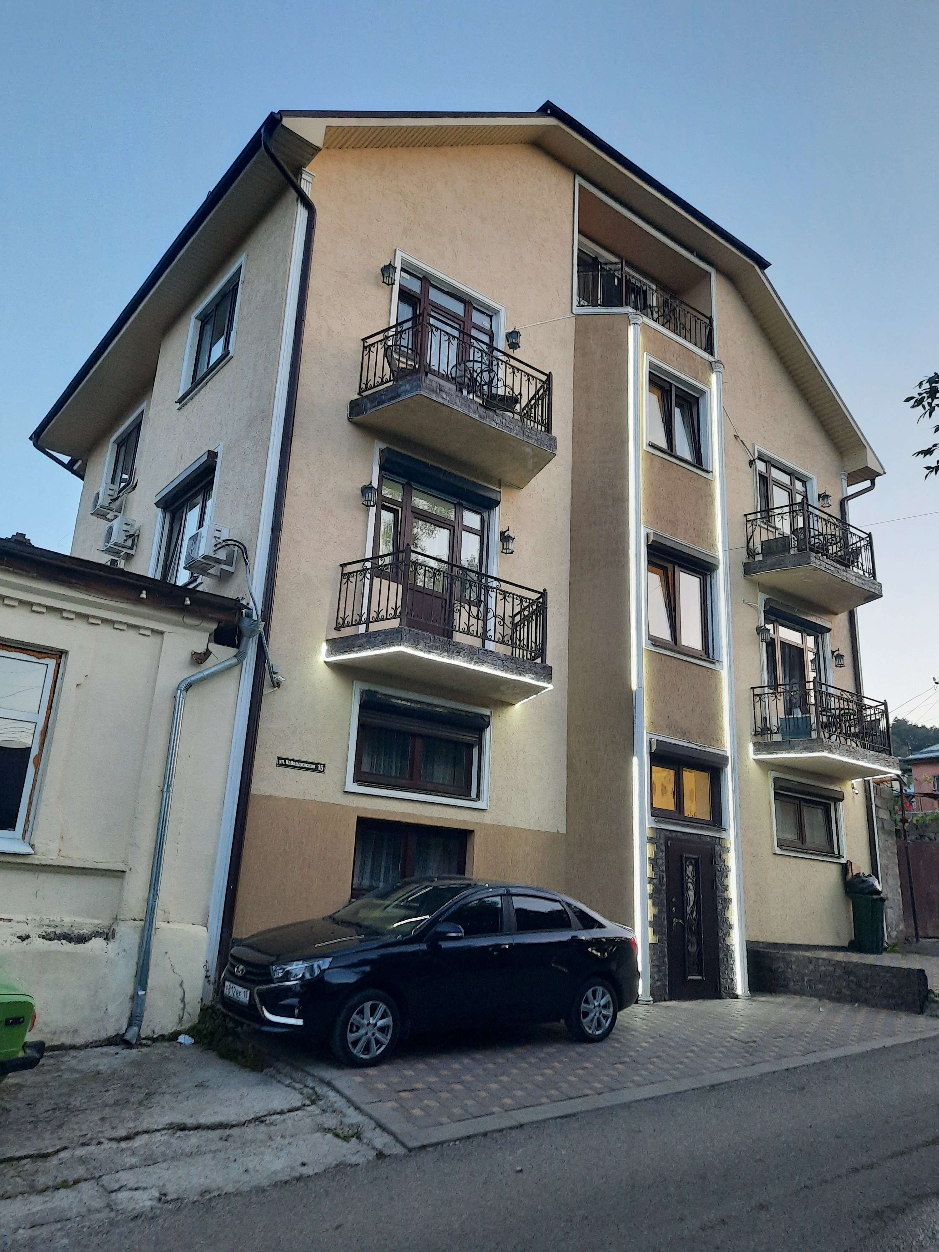 Фото Султан