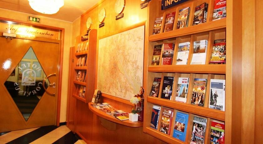 Фото Hotel Corvinus