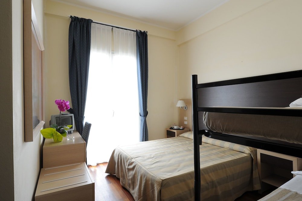 Фото Hotel Royal