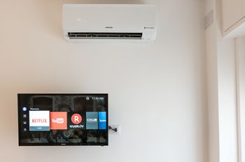 Фото Alessia's Flat - Naviglio Grande 2