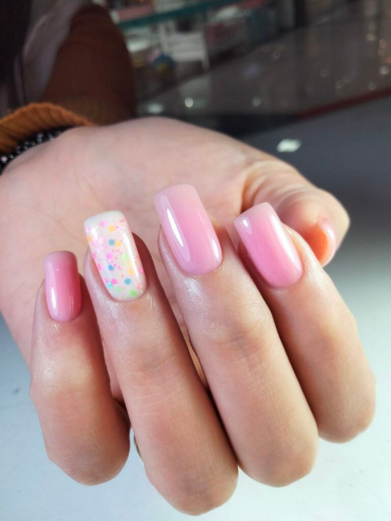 Tirnoq studiyasi Zefir, Toshkent, foto