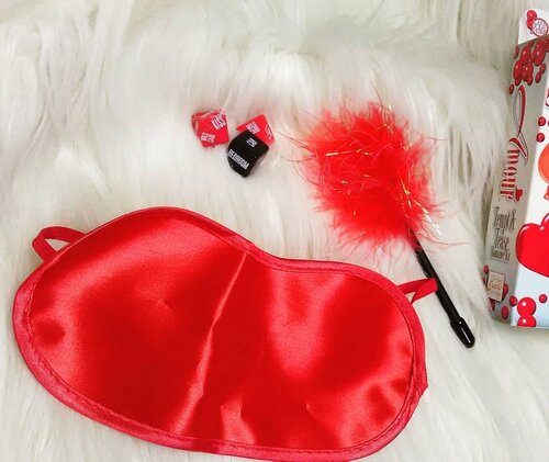 Аузына сийіп жатқан ағашшы