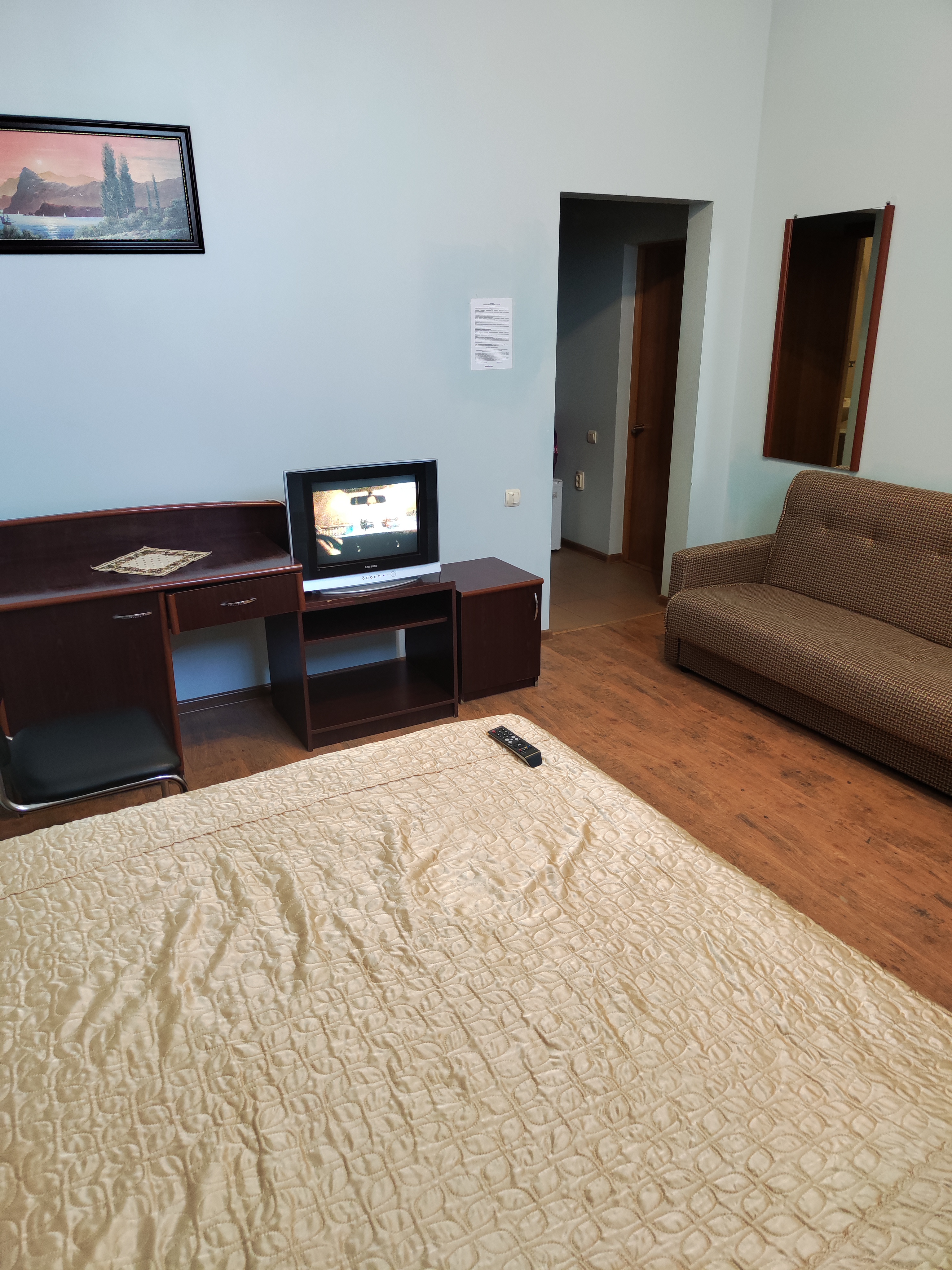 Фото отеля 2