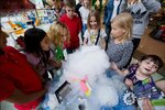 Science Show (Oktyabrskiy prospekt, 30) ، تنظيم فعاليات الأطفال