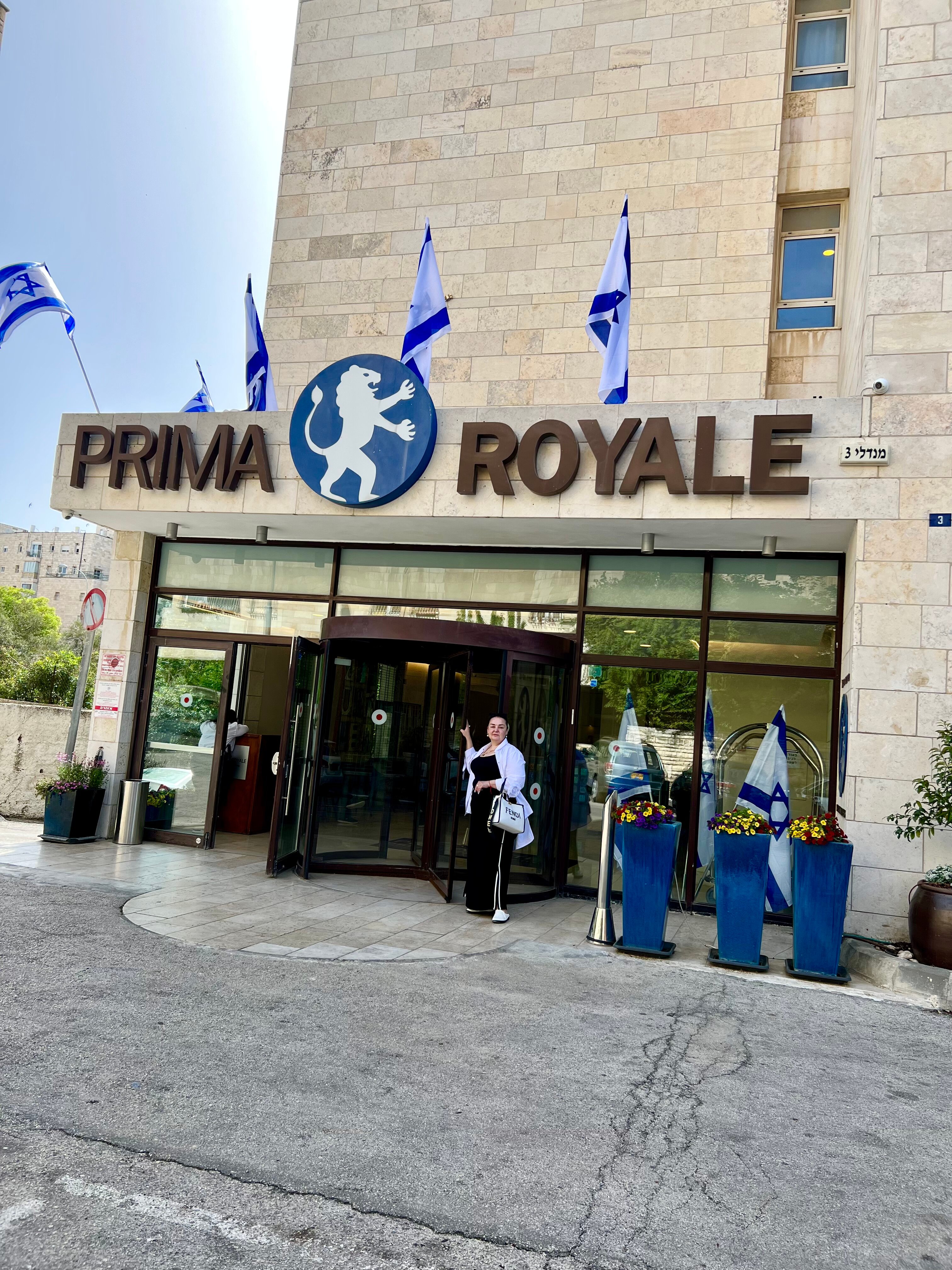 Фото отеля 2