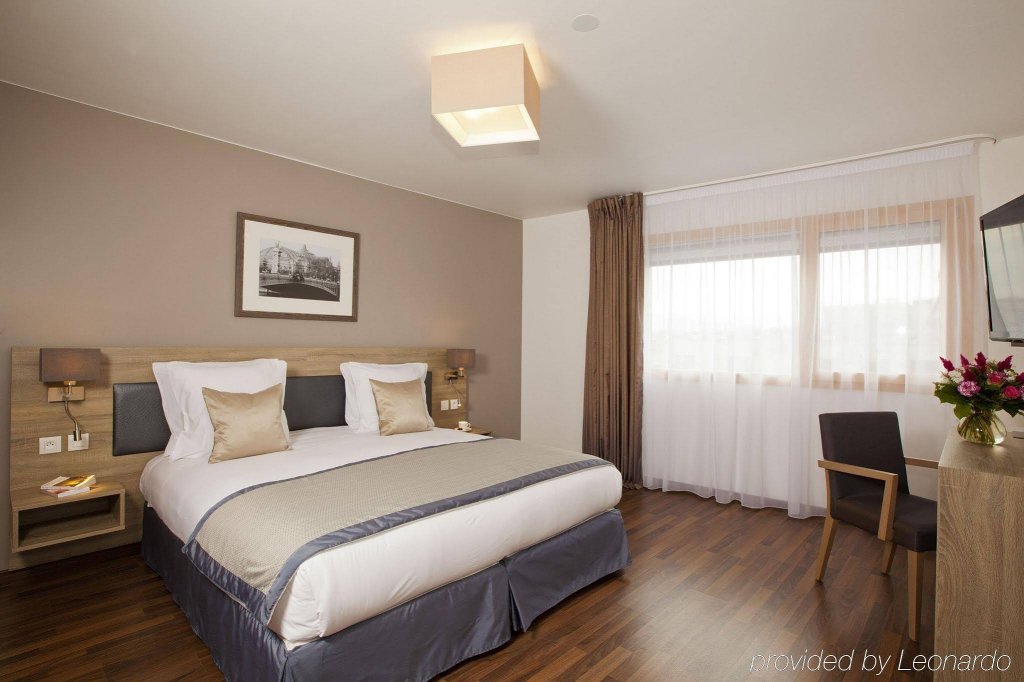 Фото Residhome Paris Issy Les Moulineaux