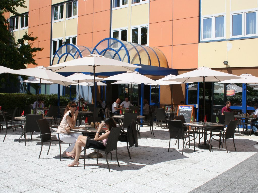 Фото Euro Hotel Paris Creteil